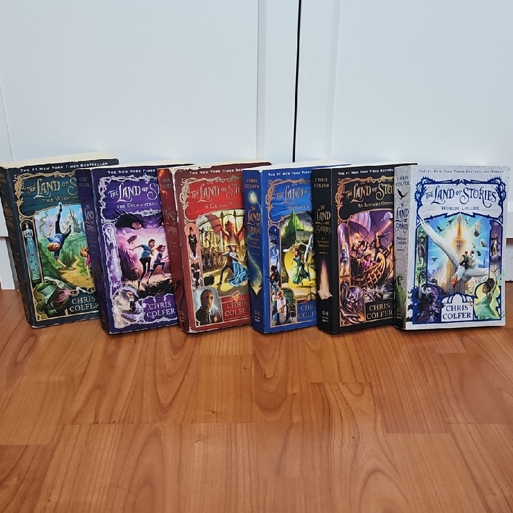 The Land of Stories Book Collection